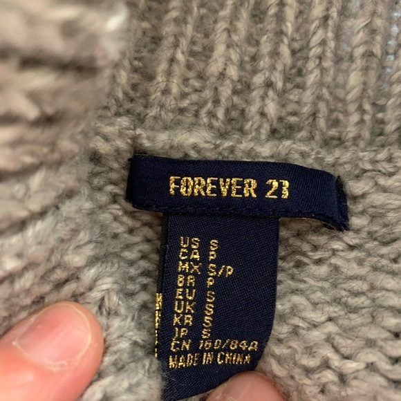 Forever 21 Cowlneck Crop Sweater- Small - Picture 7 of 7